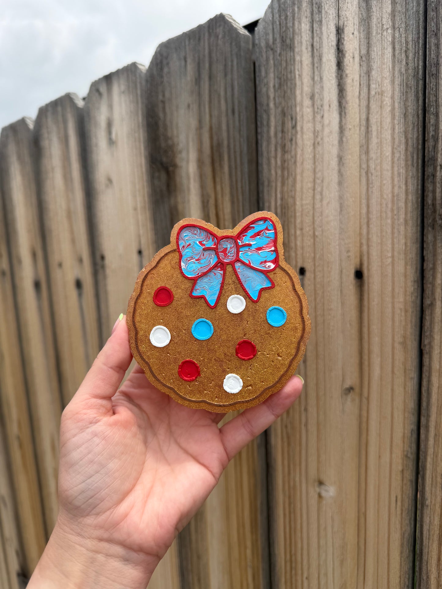 Cookie — Mahogany Teakwood