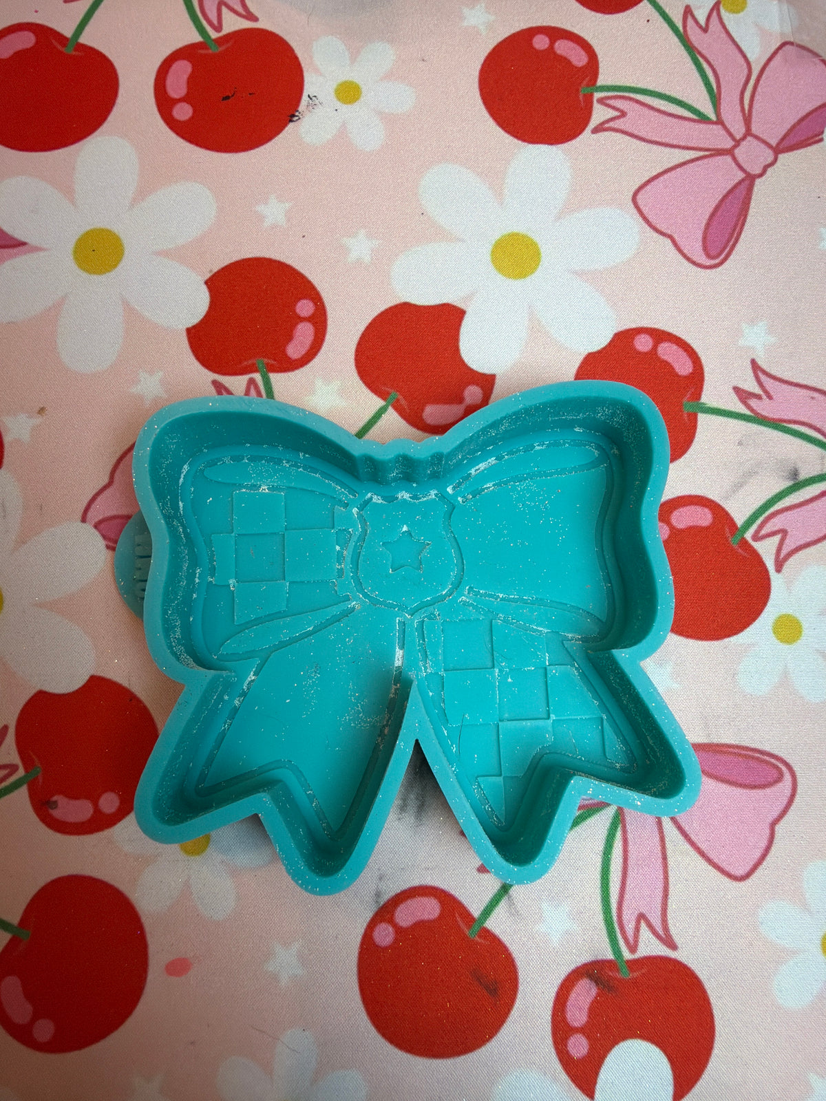 Badge Bow