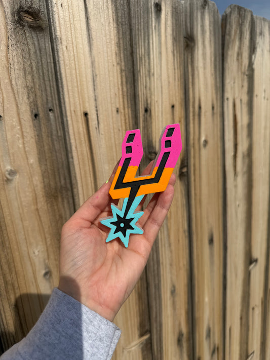 SPURS LOGO MULTICOLOR — Mahogany Teakwood